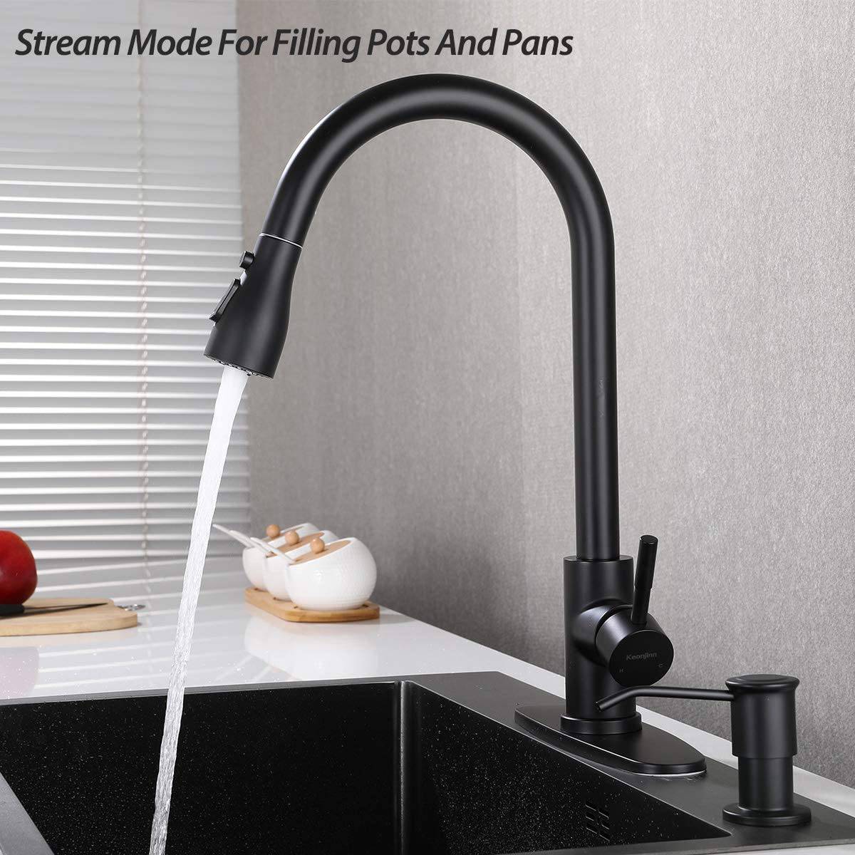 Matte Black Kitchen Faucet, Single Hole Faucets for Kitchen Sinks, Stainless Steel Kitchen Sink Faucets with Pull Down Sprayer - Venetio