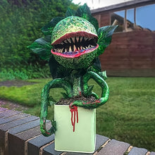 Cargar imagen en el visor de la galería, VENETIO Spooky Piranha Flower Garden Statue - Add a Frightening Touch to Your Home Decor ➡ OD-00004