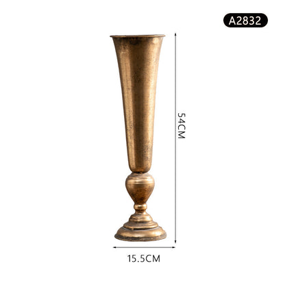 Regal Chalice Vase – Antique Gold Goblet ✦ Palace-Worthy Centerpiece