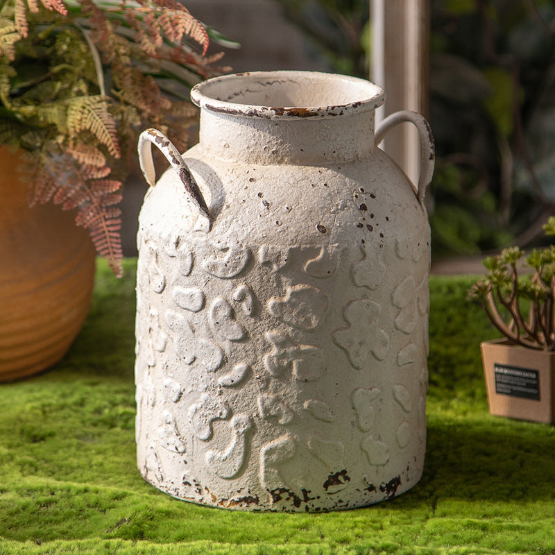 Retro Metal Vase - Rustic Housewarming Gift for Women, Desktop Flower Arrangement, Farmhouse Home Decor