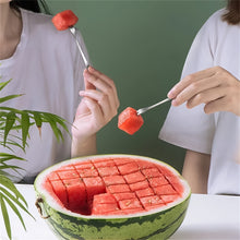 Cargar imagen en el visor de la galería, VENETIO Make Watermelon Cutting Fun and Easy with This Stainless Steel Watermelon Cube Cutter! ➡ K-00002